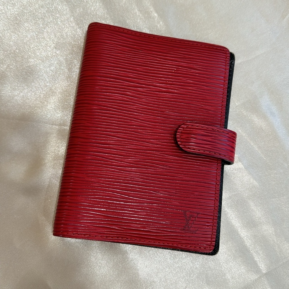 Louis Vuitton Epi Small Ring Agenda
